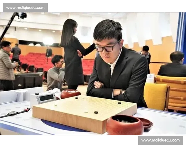 元晟溱与柯洁巅峰对决背后的智慧较量与棋坛新格局解析